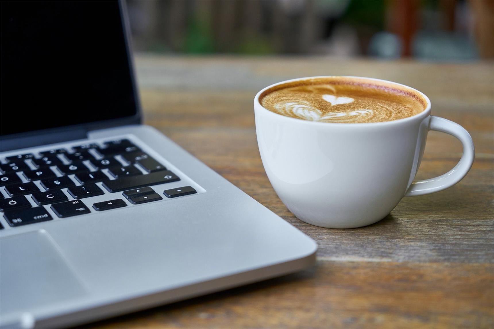 Kaffee-Laptop